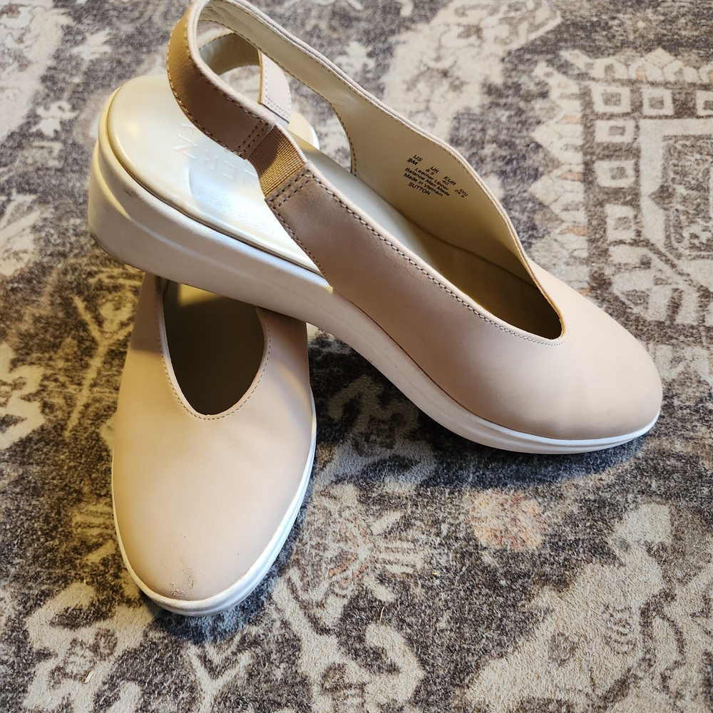 Naturalizer Tan Slingback Wedges
